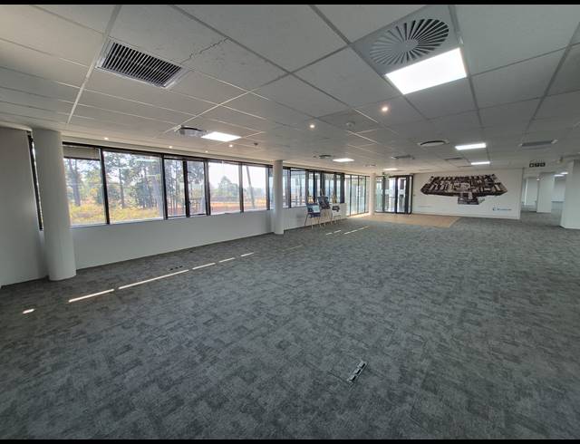 781M² OFFICE TO LET IN WOODMEAD